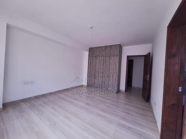 4bdrm Apartment in Parklands for sale