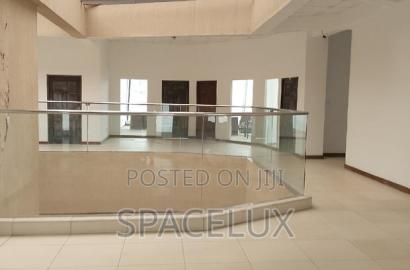 360 Degrees Round Office Space/Restaurant