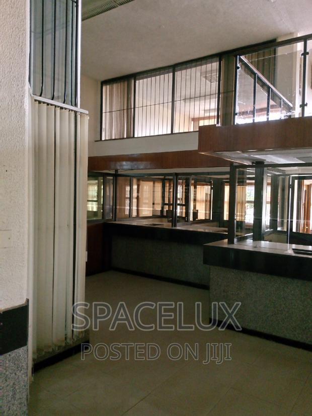 Banking Space 4500sqft