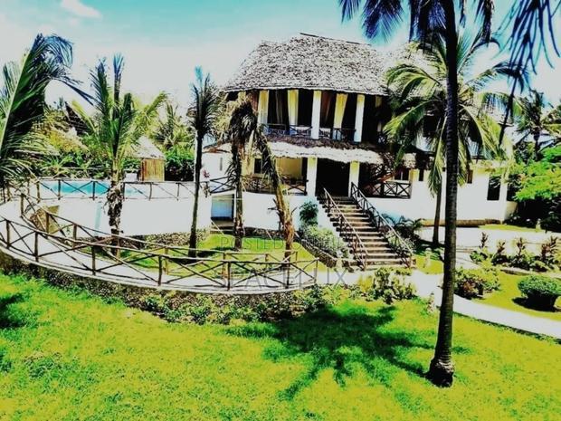 6bdrm Villa in Watamu for sale