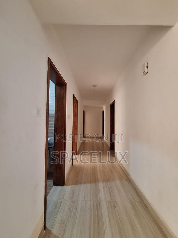4bdrm Apartment in Parklands for sale