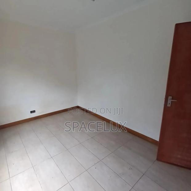 Sublet Office One Room Yaya Kilimani