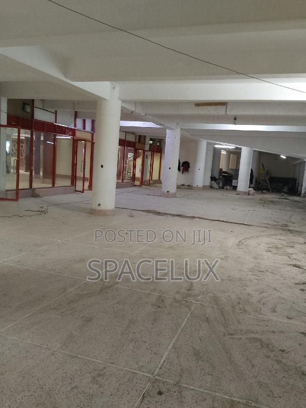 10000sqft Groundflr Space Shop/Showroom/0ffice /College