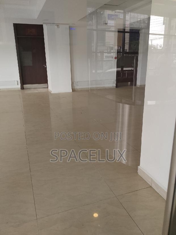 Nice Groundflr Shop/Showroom 4450sqft