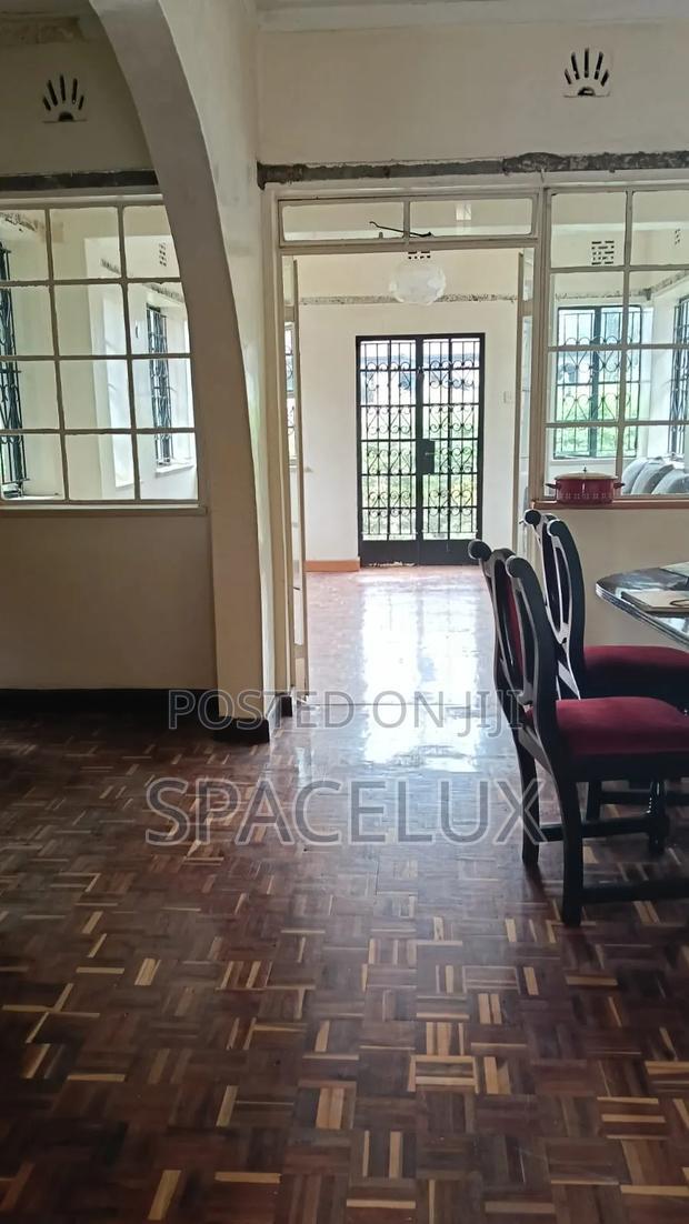 5bdrm Bungalow in Laington, Lavington for rent