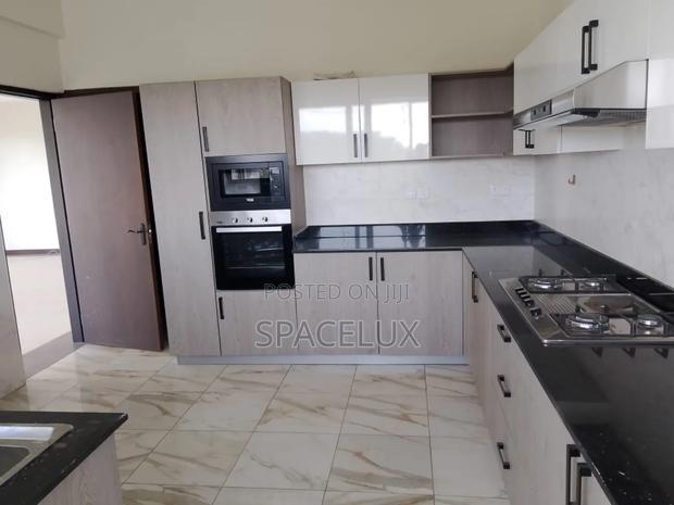 5bdrm Bungalow in Laington, Lavington for rent