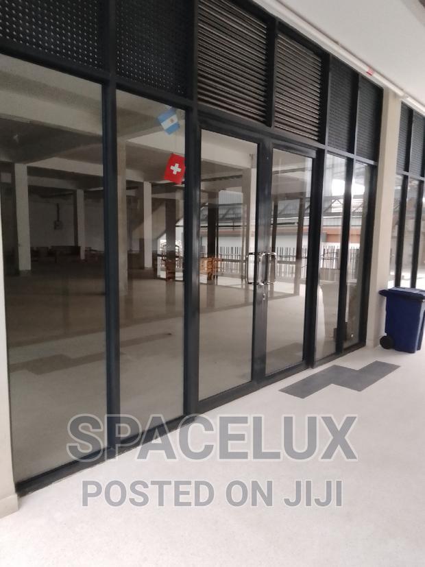 950 SQFT Shops