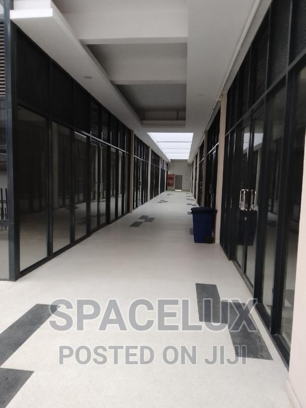 2000sqft Shop