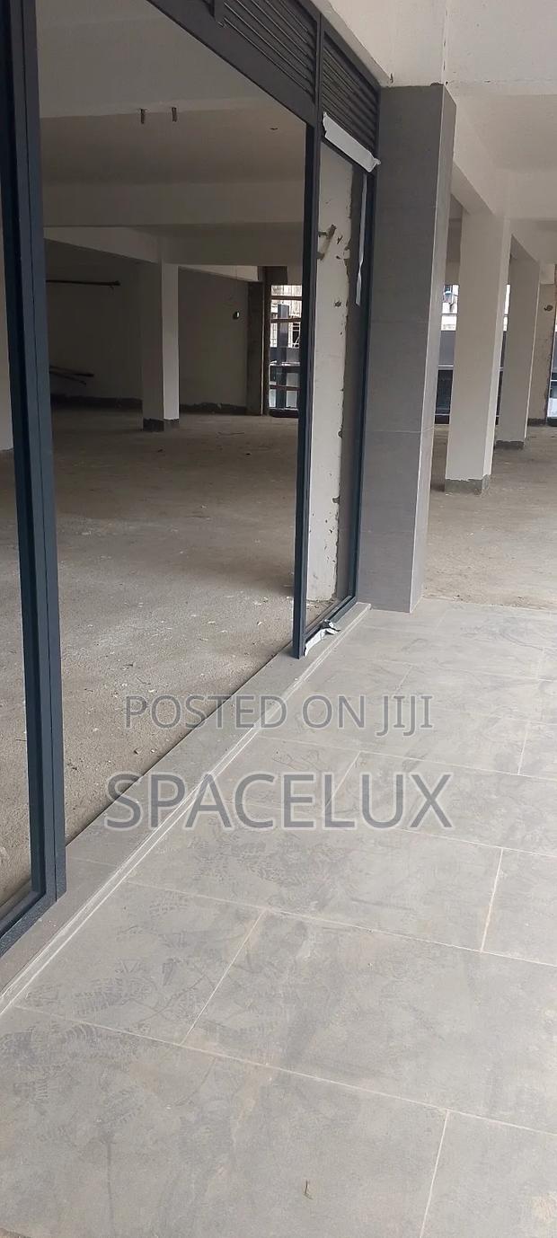 Nice Shops Space