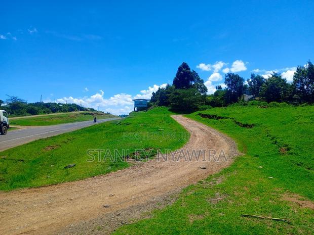One Acres Nanyuki Opposite Abeadare Cottage Near Airstrip