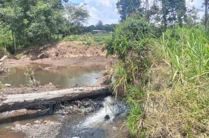 12 Acrea Touching River. Located Nanyuki via Narumoro