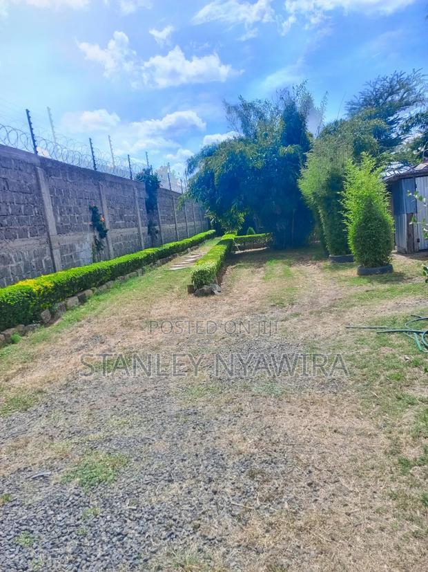 2.2 Acreas Nanyuki Near Mayan Hotel