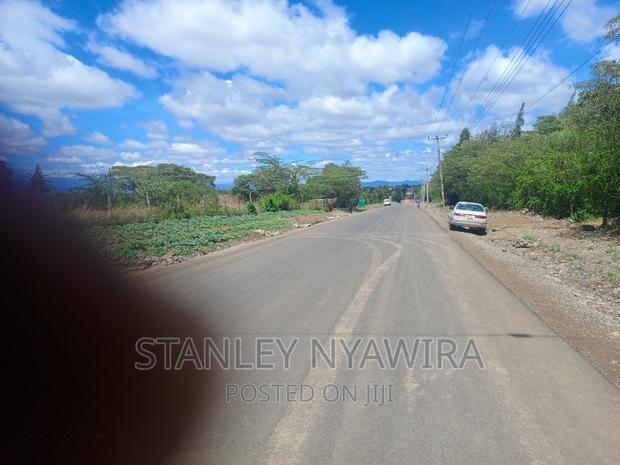 Great Nanyuki Daiga 2.2acreas Touching Tarmac