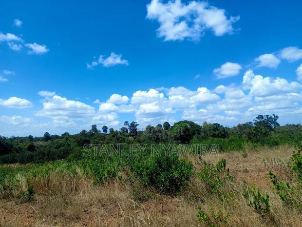 4 Acreas Nanyuki Land Fronting River
