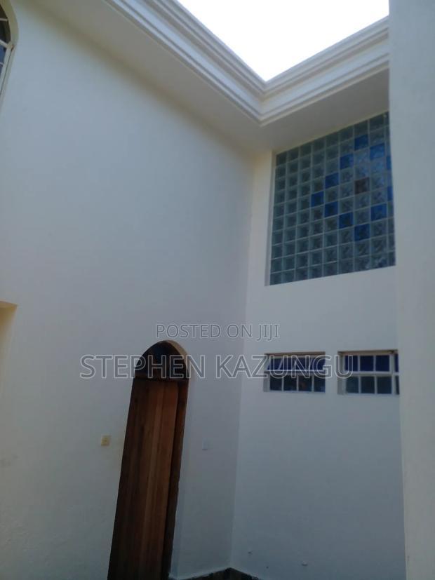 Furnished 8bdrm Mansion in C.D.V House, Ukunda for sale