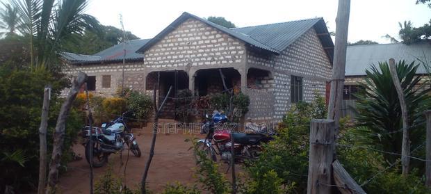 3bdrm House in Ukunda Shamu Road for sale