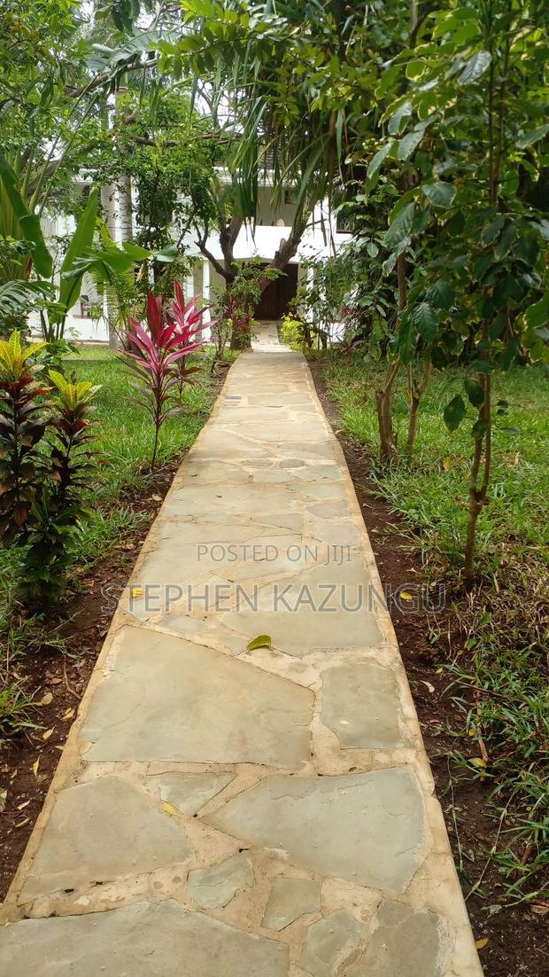 Furnished 8bdrm Mansion in C.D.V House, Ukunda for sale