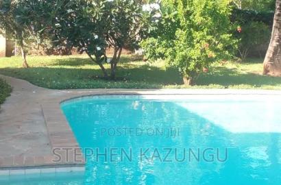 Furnished 5bdrm House in Coconut Groove 3 End, Ukunda for sale