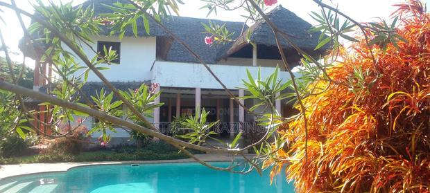 Furnished 5bdrm House in Coconut Groove 3 End, Ukunda for sale