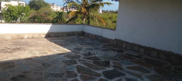 Furnished 5bdrm House in Coconut Groove 3 End, Ukunda for sale