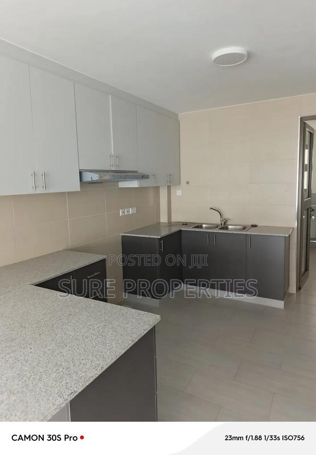 3bdrm Apartment in Muthangari Road, Lavington for rent