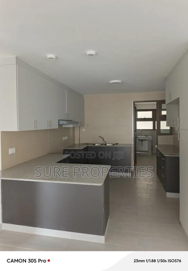 3bdrm Apartment in Muthangari Road, Lavington for rent