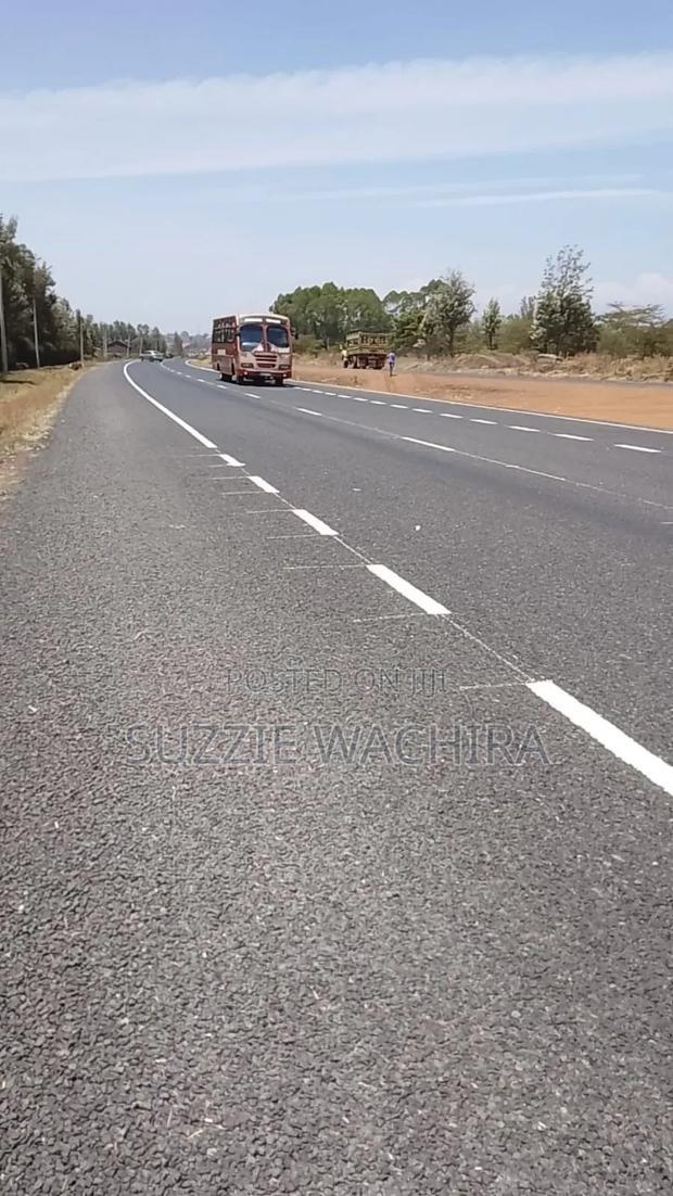 100*100ft Plot for Sale Touching Kenol Marua Highway