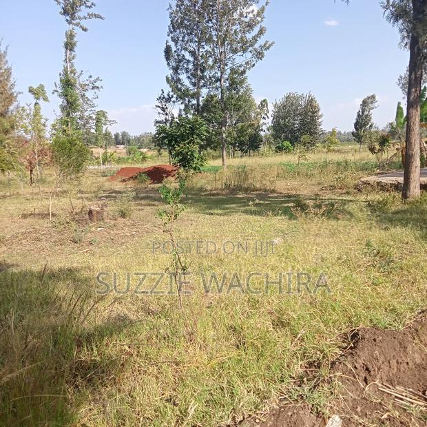 Kenol 11/4 Land for Sale