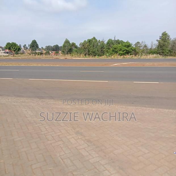 3/4 Land on Touching Tarmac at 50m