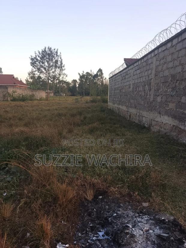 Commercial/Residential Plot at Kenol for Sale. 40 X80ft