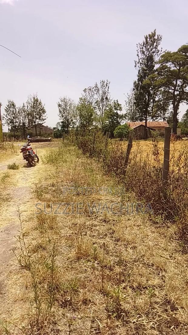 100*100ft Plot for Sale Touching Kenol Marua Highway