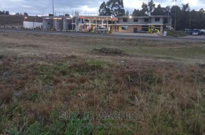 3/4 Land Touching Tarmac on Thika-Nairobi Highwy Near Kabati
