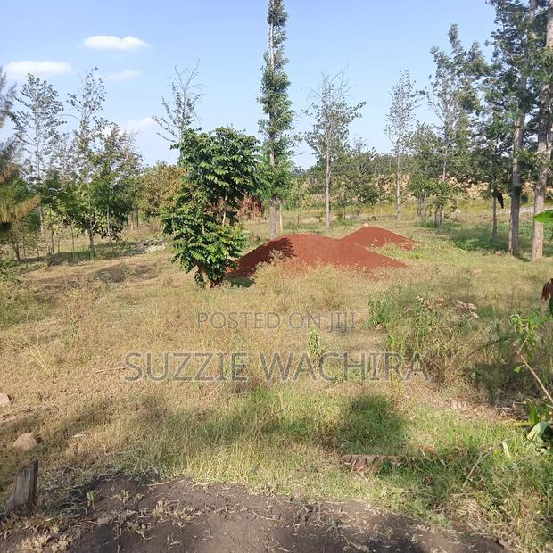 Kenol 11/4 Land for Sale