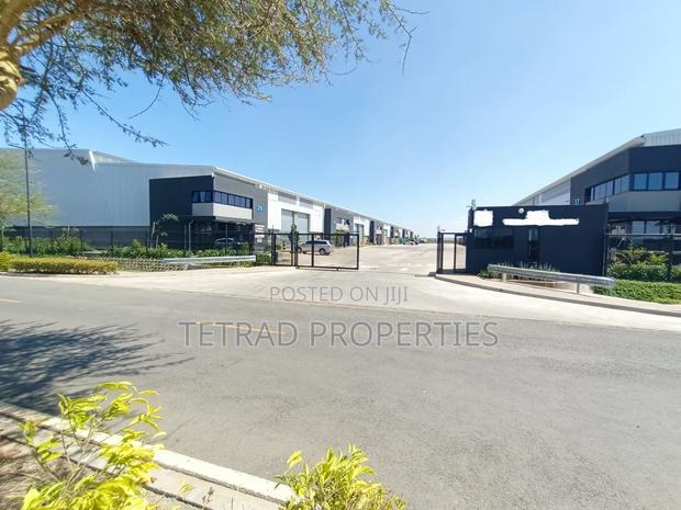8,580 SQFT Godown Special Economic Zone.(30mins From Jkia)