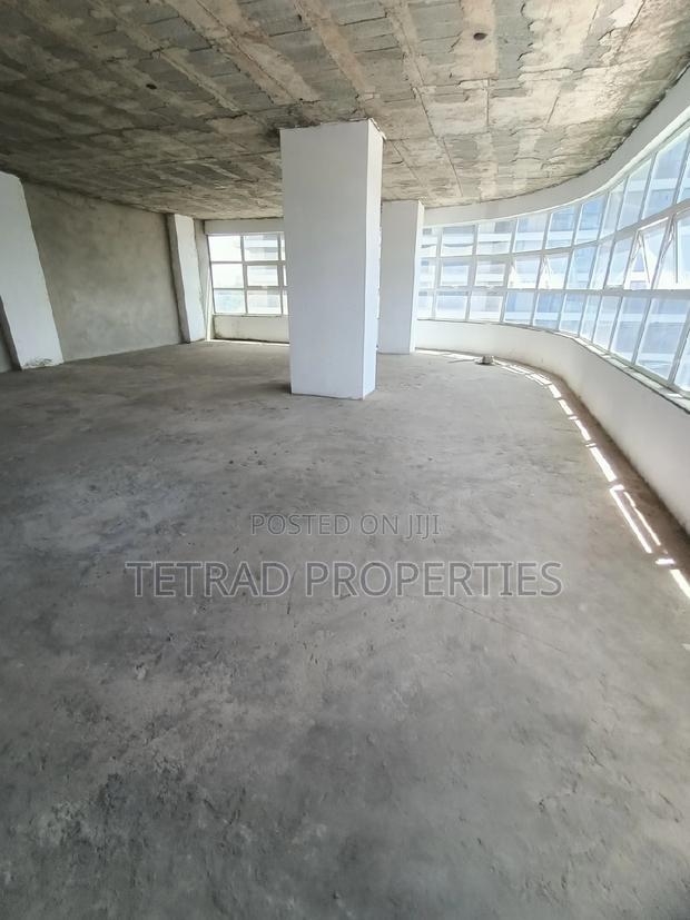 1525 SQF Office for Sale in Westland Near GTC.(Sh. At Sqf)