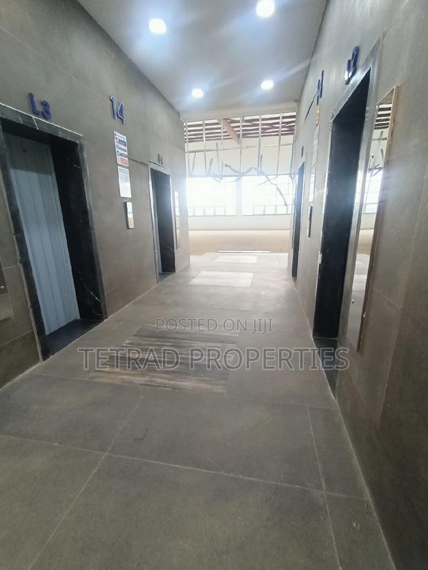 11000 SQF Office for Sale in Westland Near GTC. Sh. At SQF