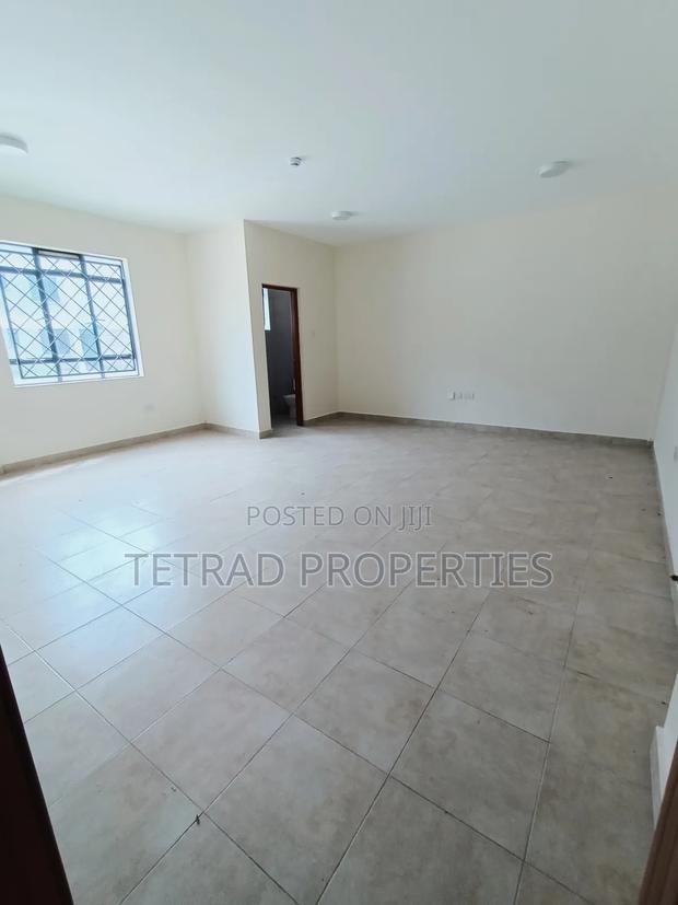 7530 SQF Godown /Warehouse for Sale in Baba Dogo.