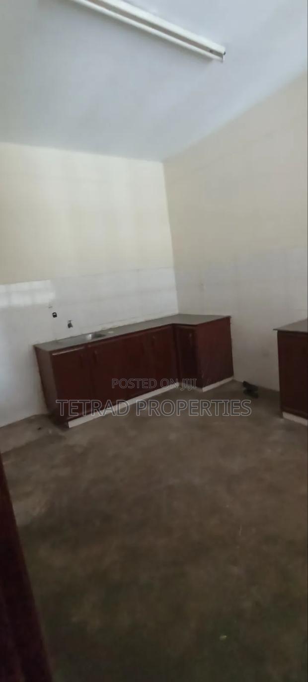 11,500 SQF Godown Near SGR/Airport