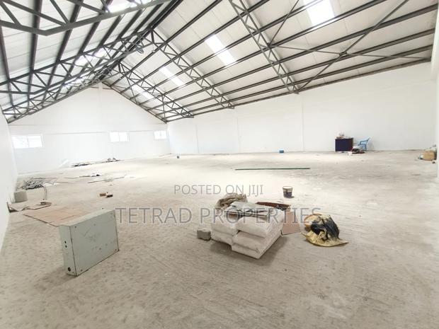 8000sqf Godown For Rent Along Eastern Bypass. 30mins To Jkia