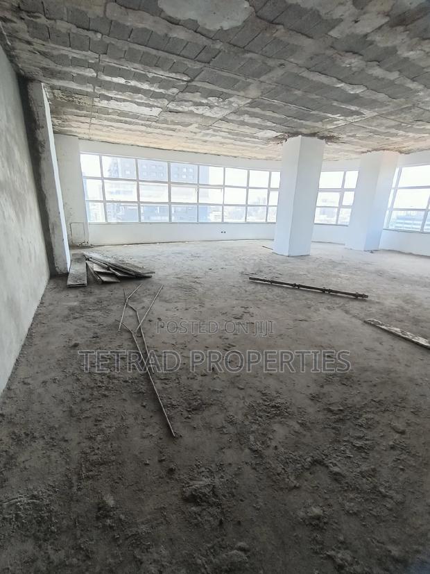 1525 SQF Office for Sale in Westland Near GTC.(Sh. At Sqf)