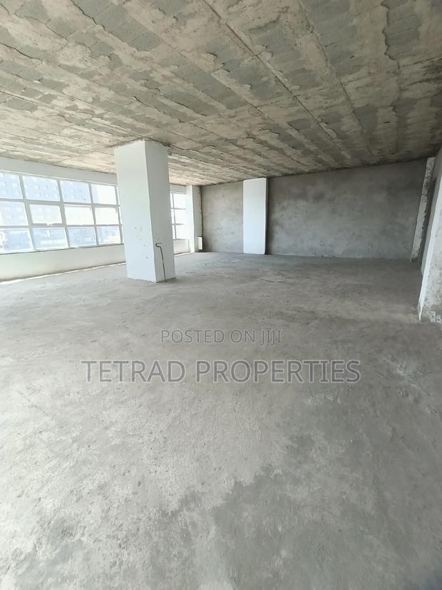 1335 SQF Office for Sale in Westland Near GTC.Sh13k Per Sqf)