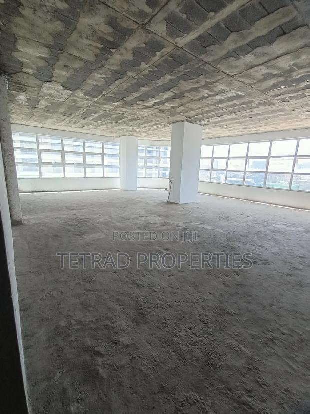 1335 SQF Office for Sale in Westland Near GTC.Sh13k Per Sqf)
