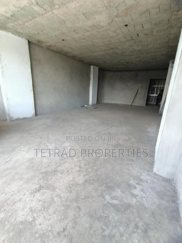 1011 SQF Office for Sale in Westland Near GTC Sh. Per SQF