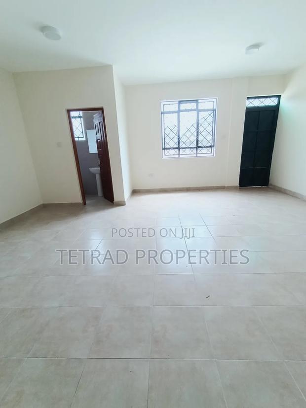 11,696 SQF Godown for Rent in Baba Dogo.( All Inclusive)