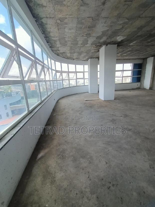 1525 SQF Office for Sale in Westland Near GTC.(Sh. At Sqf)