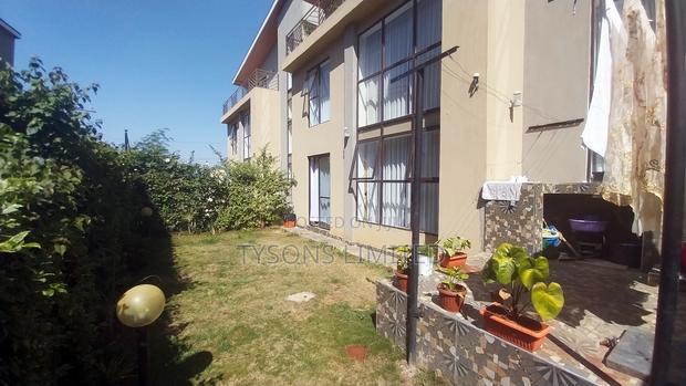 5bdrm Villa in Syokimau, Hotel 67 Area for sale