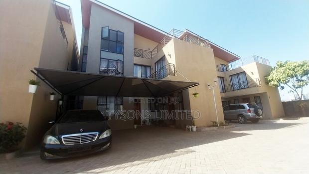 5bdrm Villa in Syokimau, Hotel 67 Area for sale