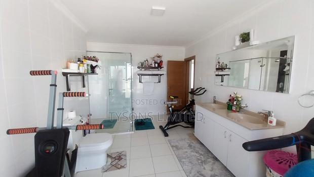 5bdrm Villa in Syokimau, Hotel 67 Area for sale