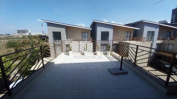 5bdrm Villa in Syokimau, Hotel 67 Area for sale