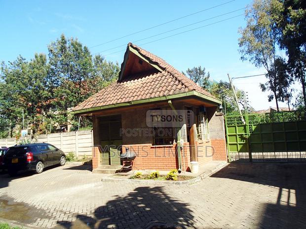 4bdrm Apartment in Kilimani, Hurlingham for sale